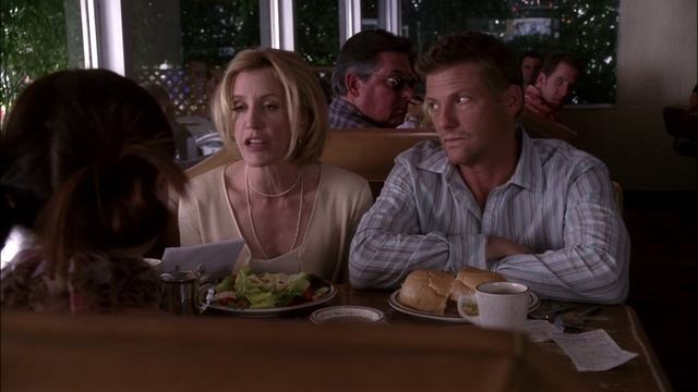 Отчаянные домохозяйки 2 сезон 24 серия «Помни: Часть 2» (сериал, 2004-2012)